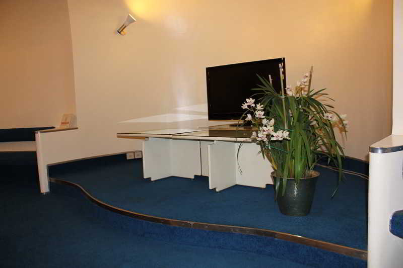 Albergo Residence Italia Vintage Hotel ปอร์เดโนเน ภายนอก รูปภาพ