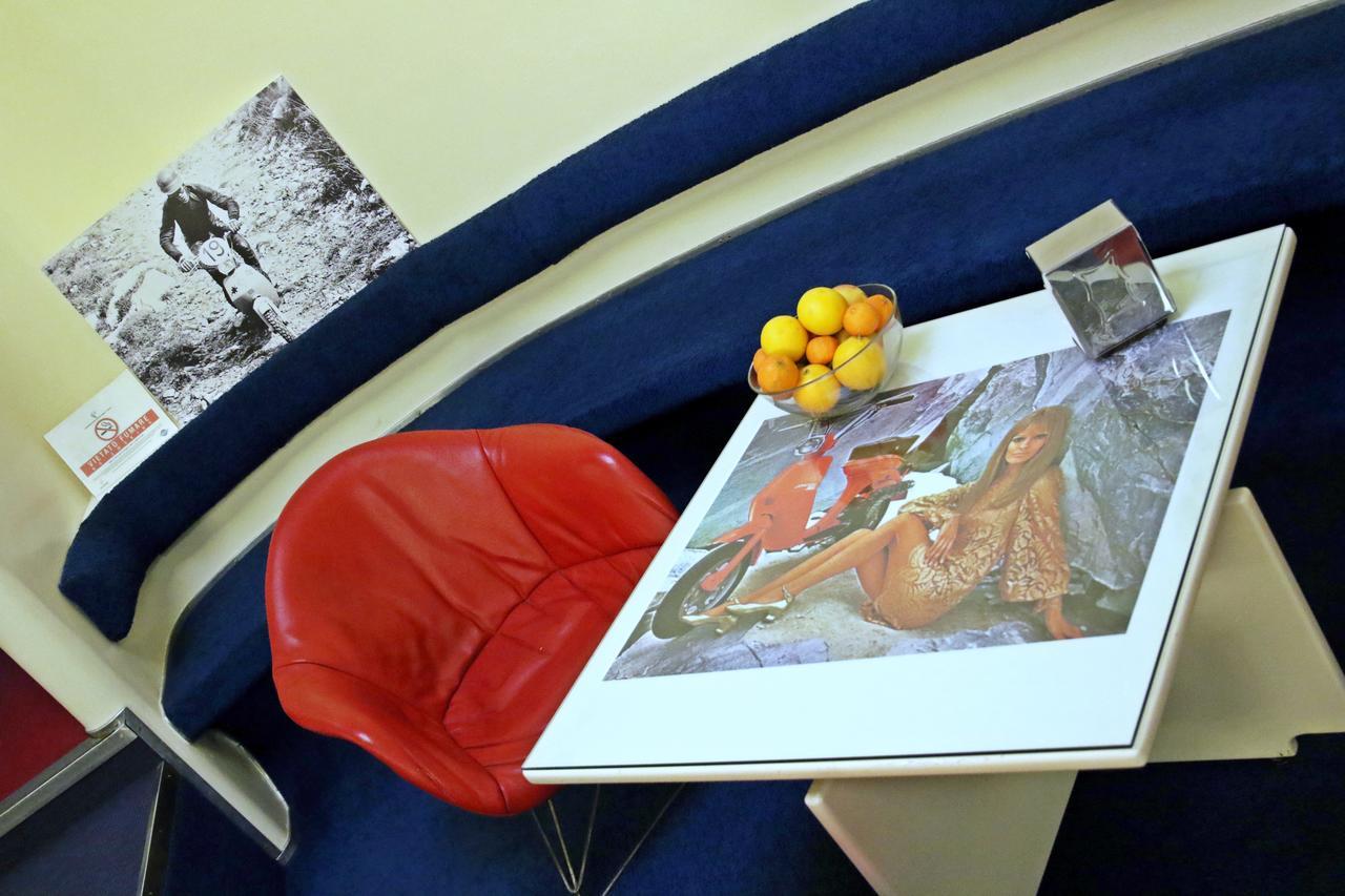 Albergo Residence Italia Vintage Hotel ปอร์เดโนเน ภายนอก รูปภาพ