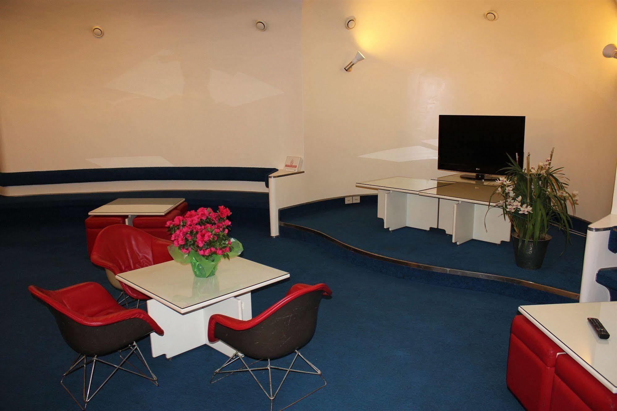 Albergo Residence Italia Vintage Hotel ปอร์เดโนเน ภายนอก รูปภาพ