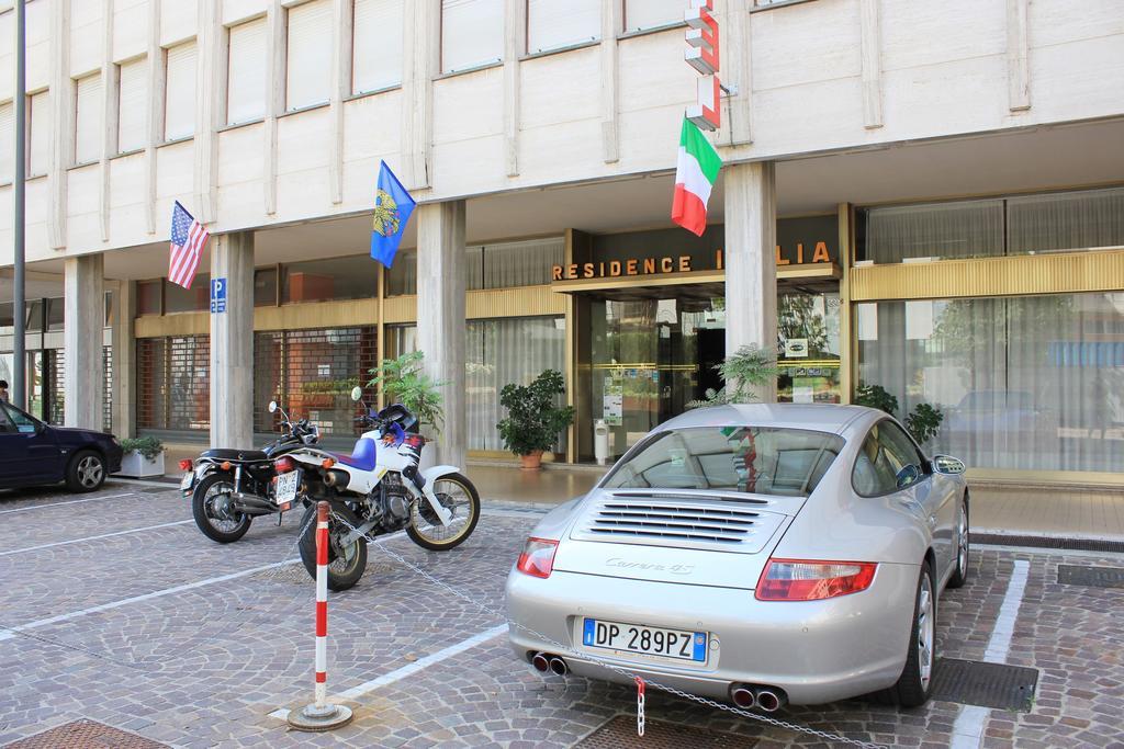 Albergo Residence Italia Vintage Hotel ปอร์เดโนเน ภายนอก รูปภาพ